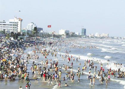 Du lịch dịp lễ 30-4 và 1-5:Quá tải và đắt đỏ